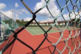 PAR ONE NO 1 A CONDOMINIUM - Residential