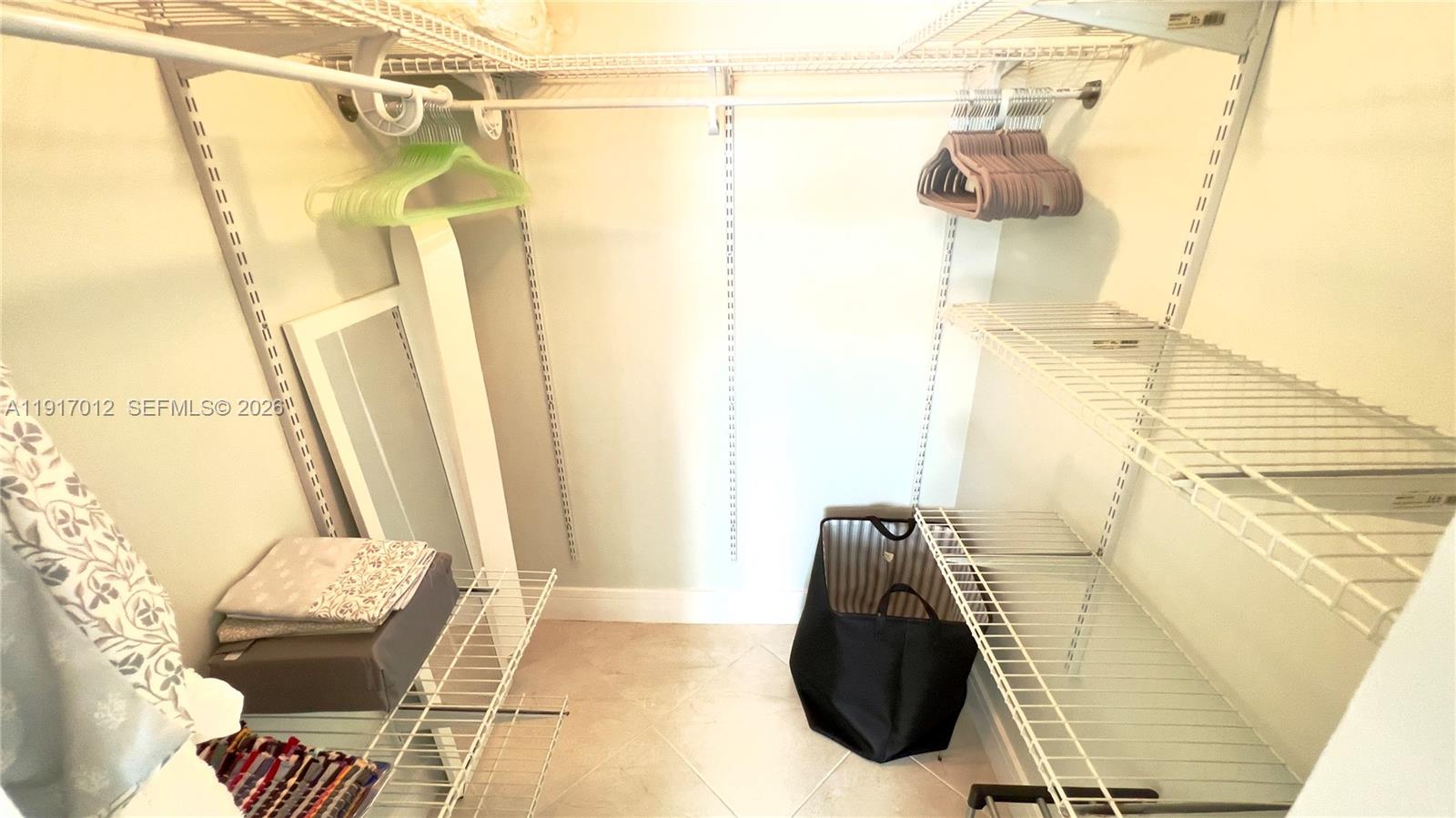 PAR ONE NO 1 A CONDOMINIUM - Residential