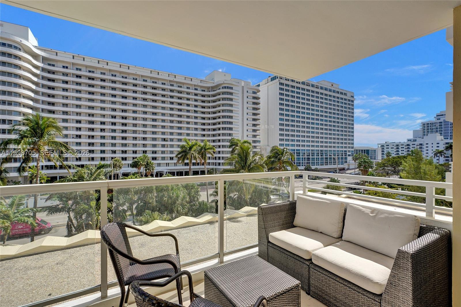 5600 CONDO - Residential