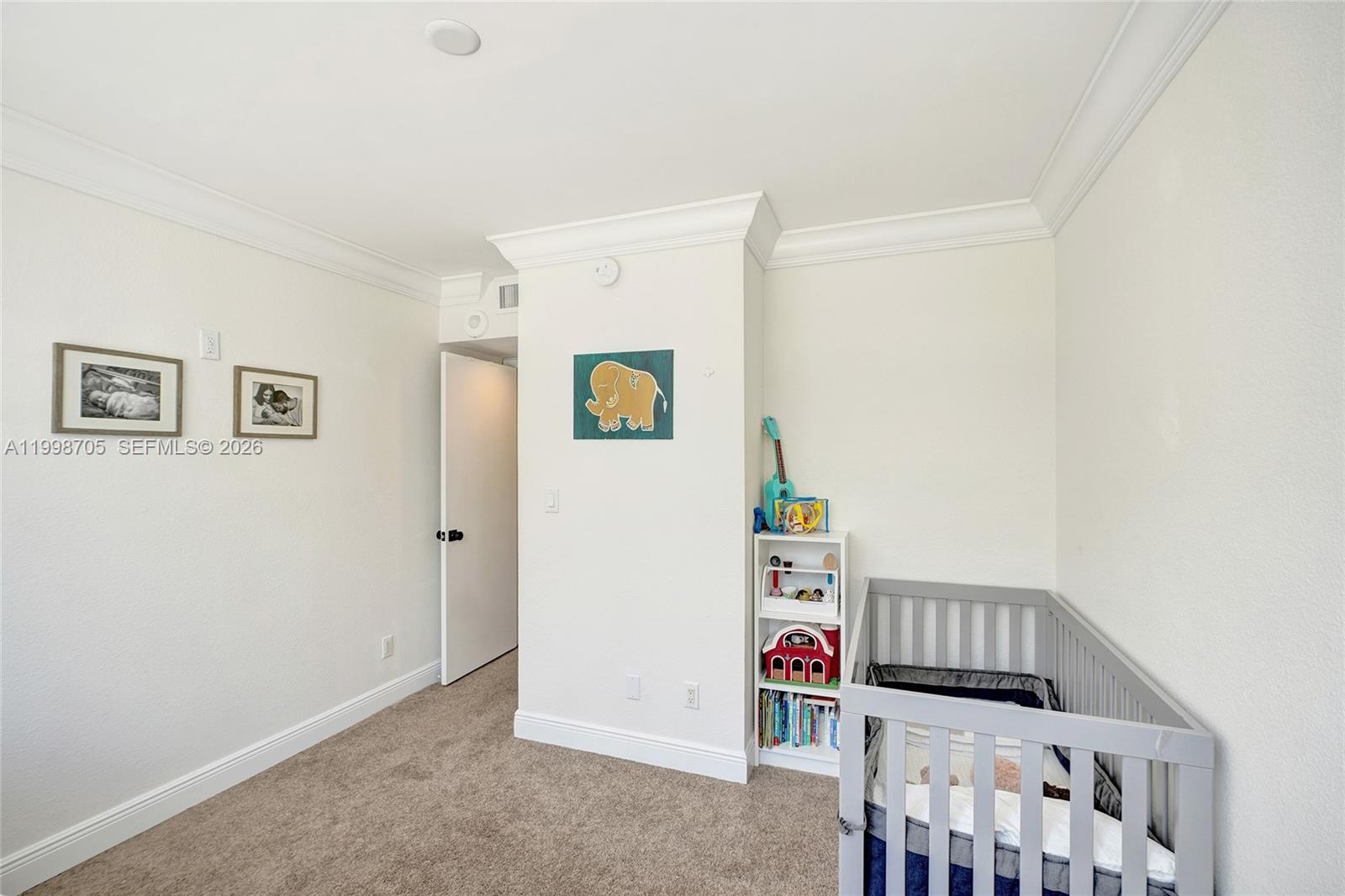 5600 CONDO - Residential