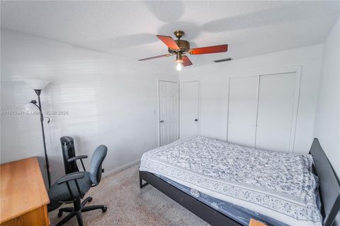 Single Family Residence in Miami FL 13800 73rd St St 22.jpg