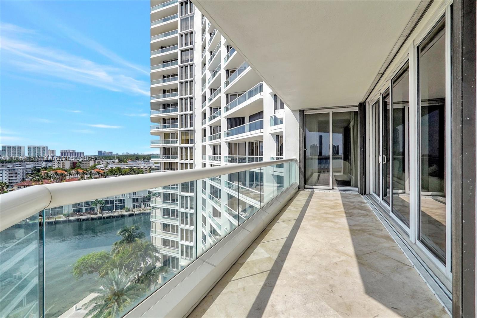 2600 ISL BLVD WILLIAMS IS - Residential