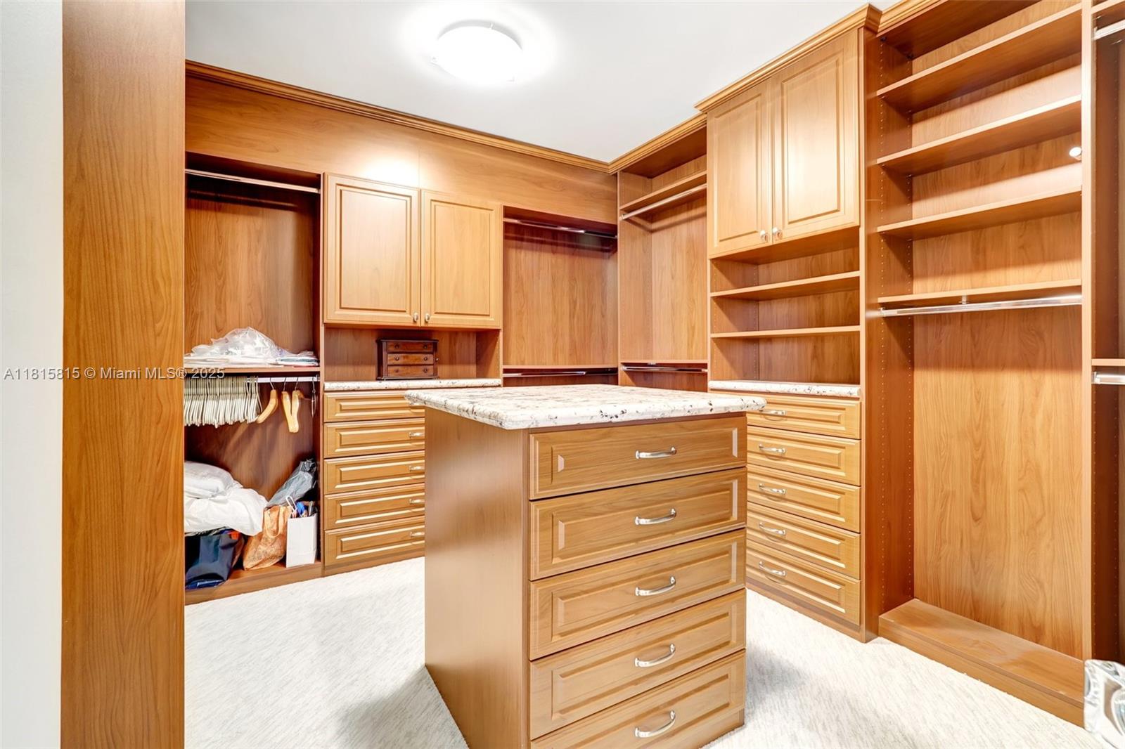 2600 ISL BLVD WILLIAMS IS - Residential