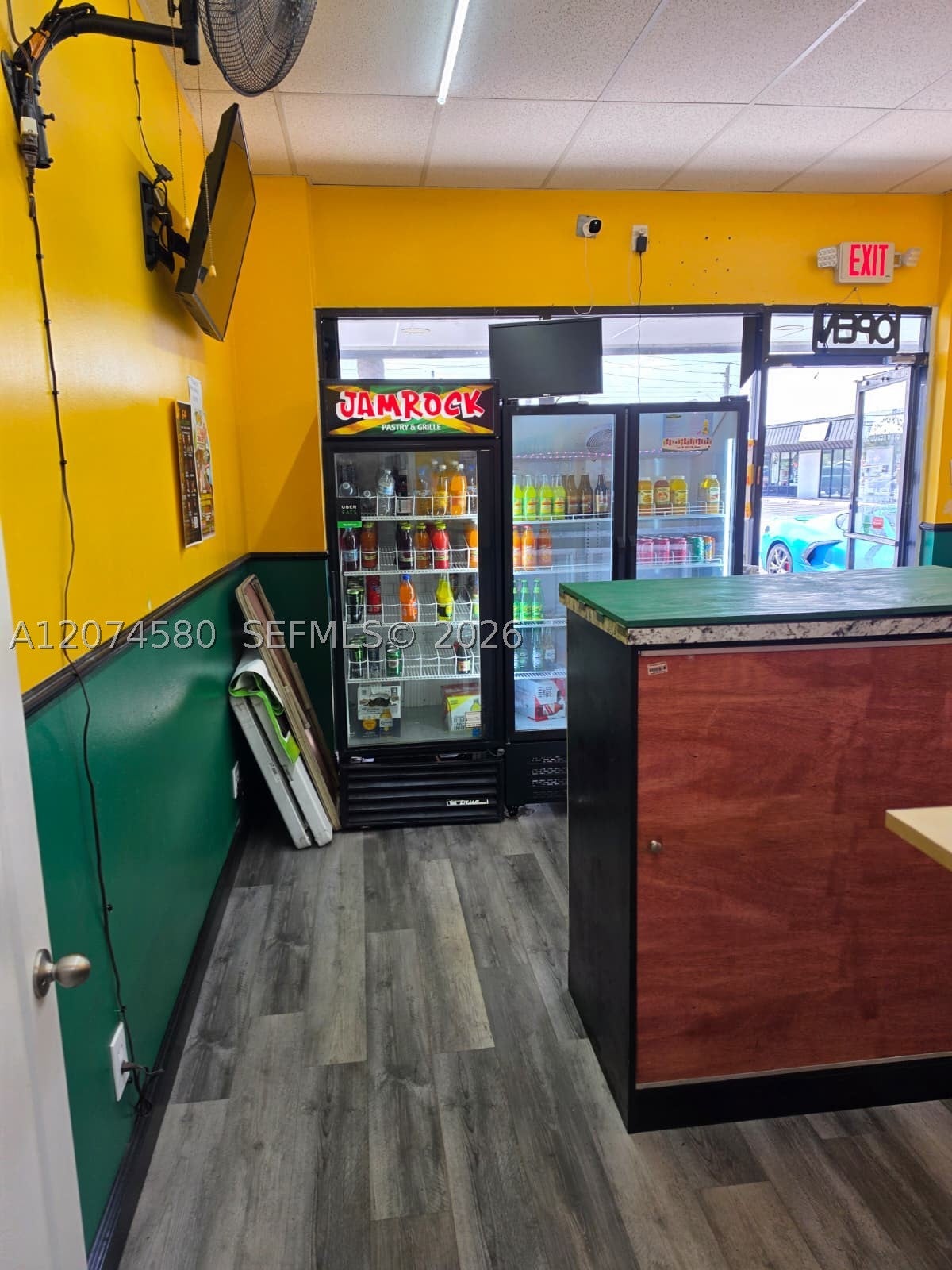 View photos, virtual tours, details... 7232 S Us Highway 1