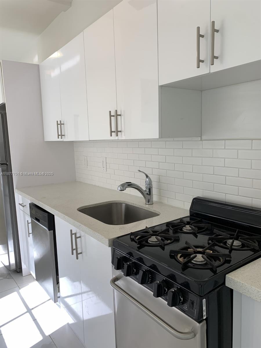 This one bedroom apartment is on the first floor and has tile flooring throughout the unit. It includes recently upgraded storm doors and windows. This apartment offers a private patio space out your back door to enjoy. This unit has dual entry, which provides easy access to courtyards full of greenery and sitting areas.
Depot amenities include laundry on-site. Water and trash included in the rent, gated controlled access entry into the property with residential street parking available in the area. The property is pet friendly with weight limits and additional fees