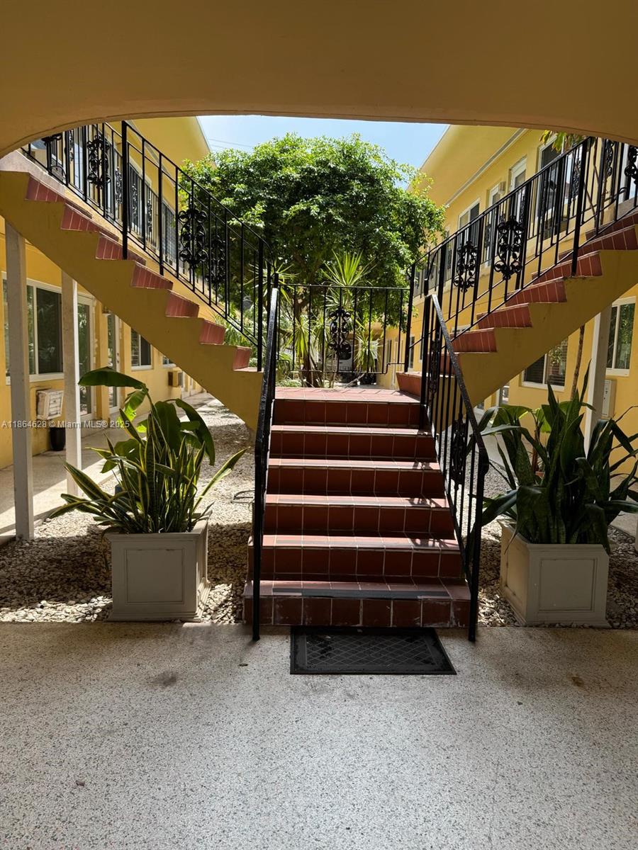 Prime location in the elegant and charming South Of Fifth Neighborhood in South Beach. Walk to the beautiful shores of Miami Beach or dine in world class restaurants and cafes. This spacious first floor, one bedroom/one bath unit located in a boutique style building, has an eat-in kitchen, beautiful travertine marble floors, new crown molding, new baseboards, double closets in bedroom and plantation shutters throughout. Hurricane impact windows and doors, washer/dryer in unit and best of all - one covered, assigned parking space just steps from the unit. Easy to find - Next to Joe's Stone Crab Restaurant. Contact agent for showing instructions.
Pet allowed under 20 pounds.