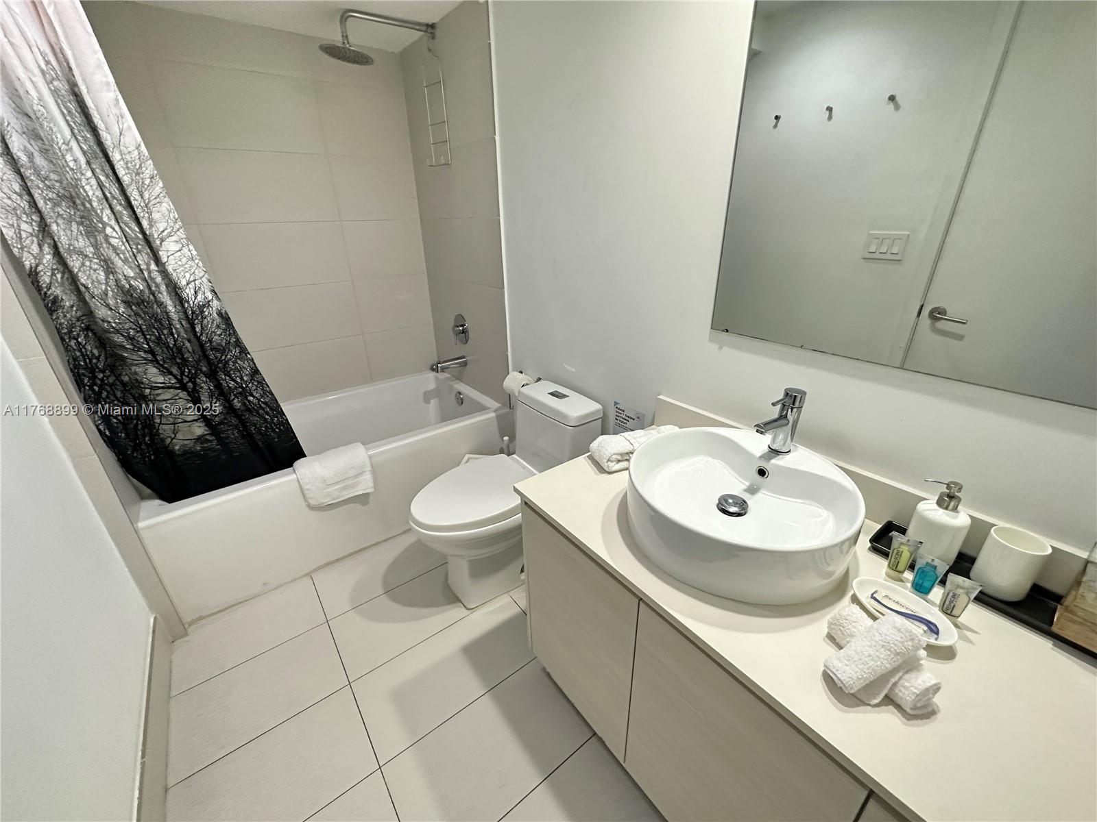 BEACHWALK CONDOMINIUM - Residential