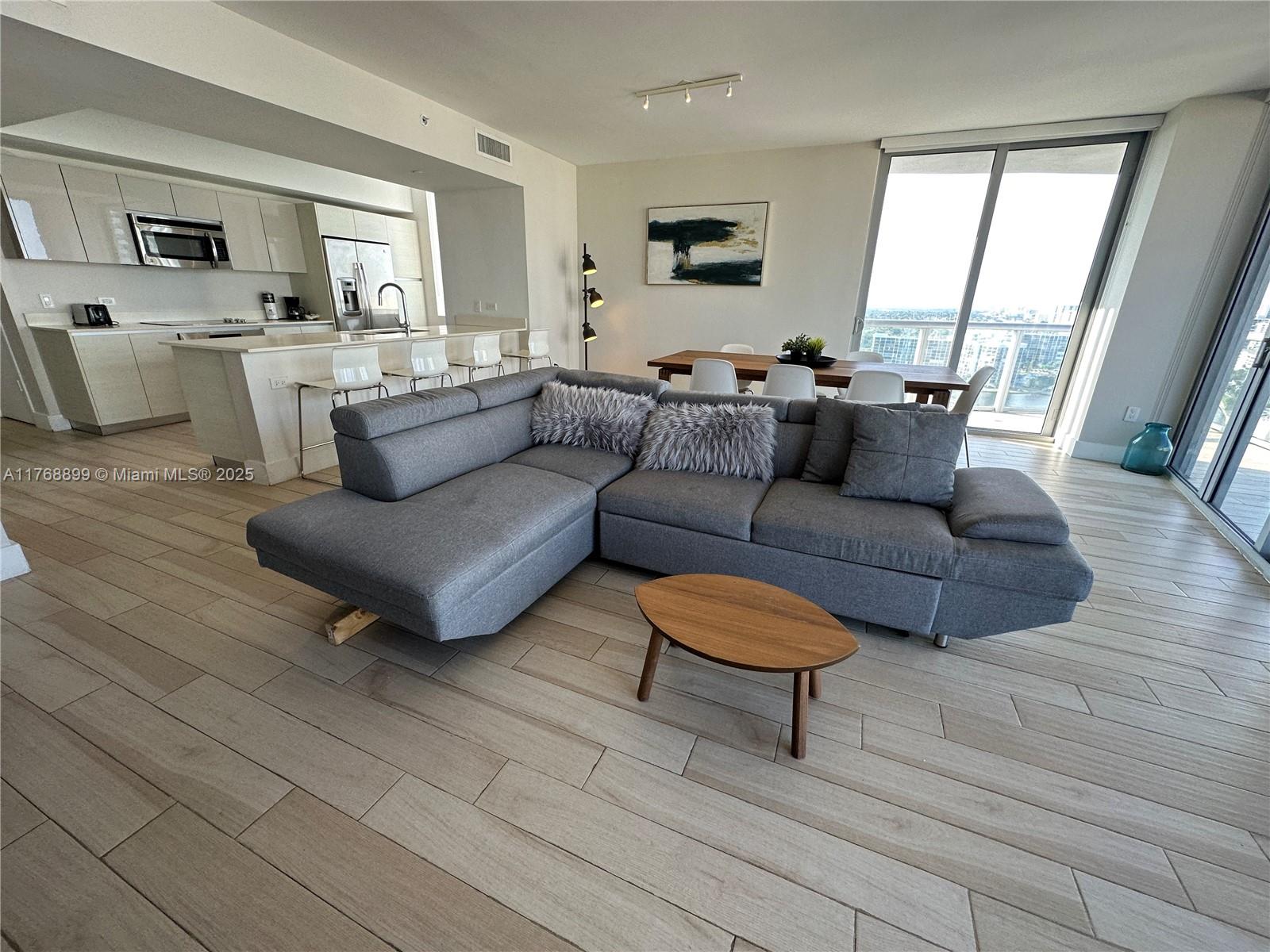 BEACHWALK CONDOMINIUM - Residential