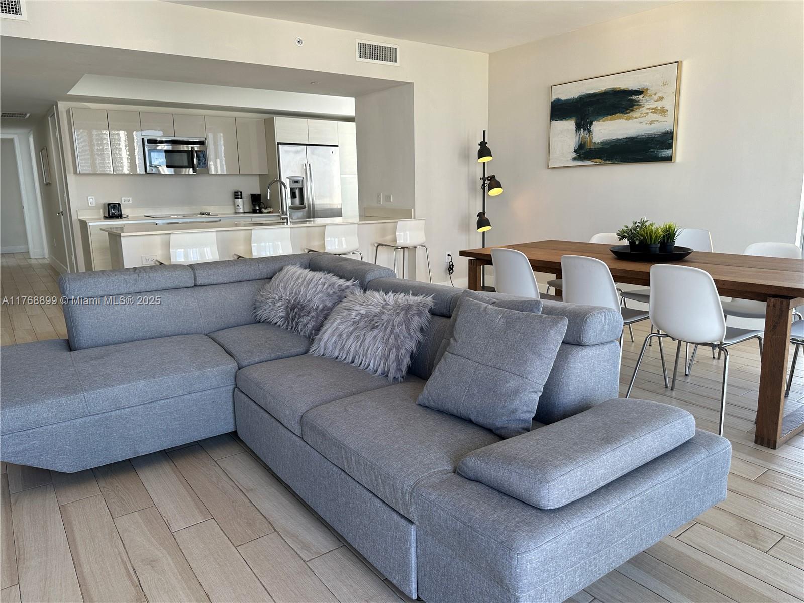 BEACHWALK CONDOMINIUM - Residential