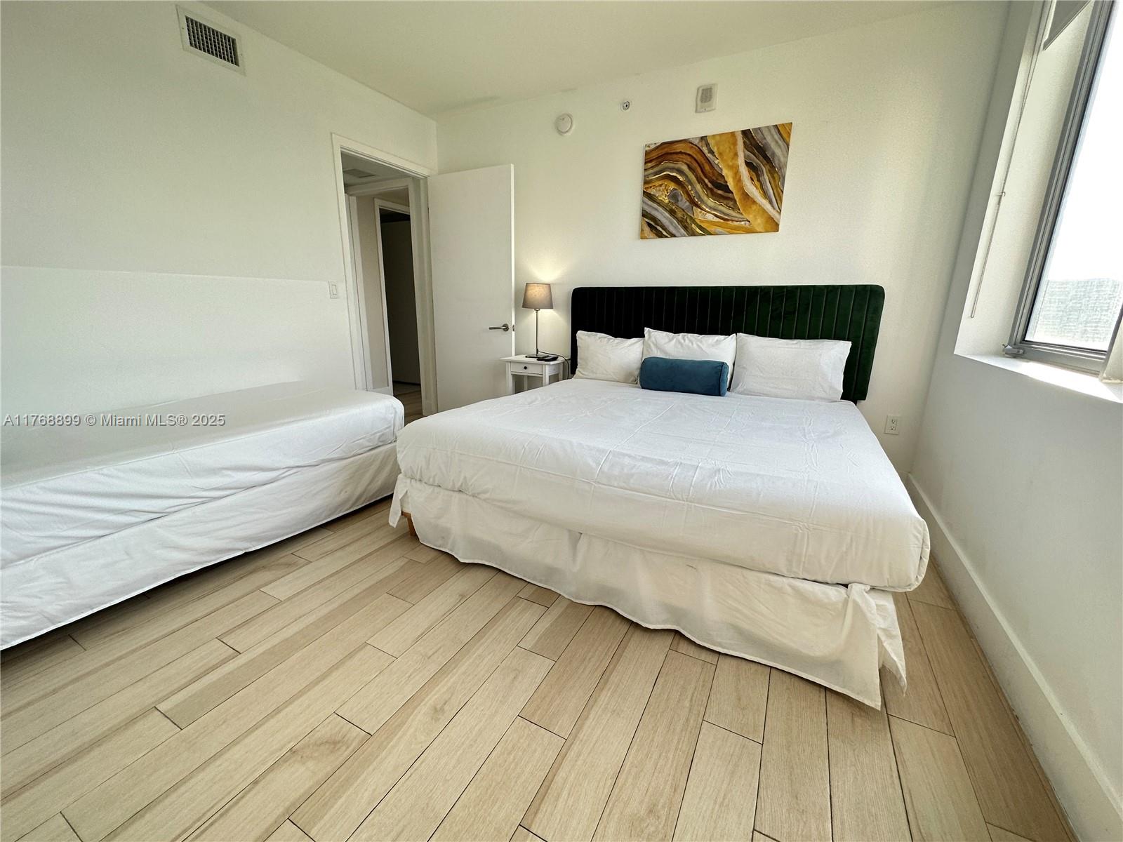 BEACHWALK CONDOMINIUM - Residential