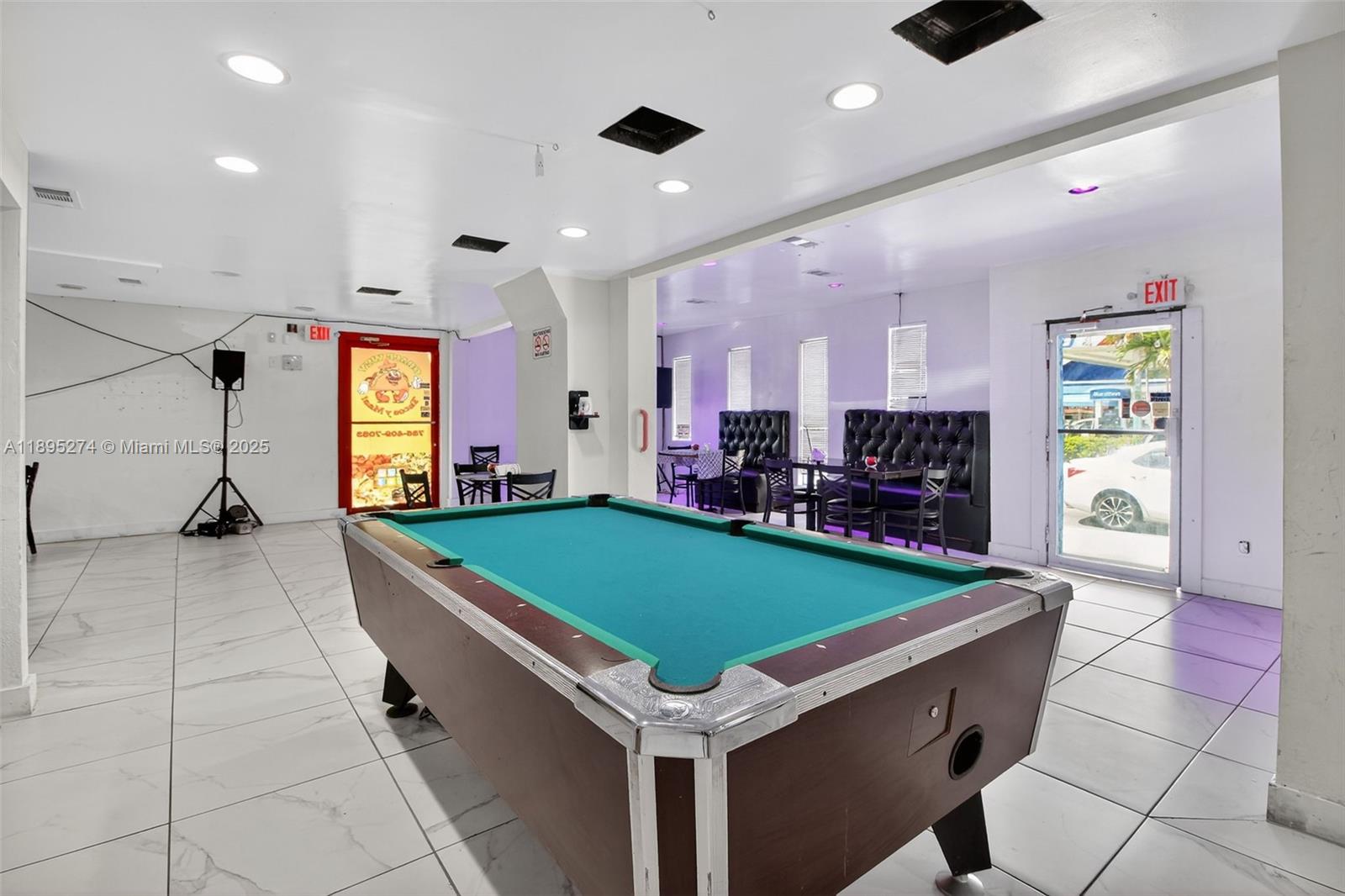 View photos, virtual tours, details... Restaurant / Cafeteria for Sale in Hialeah