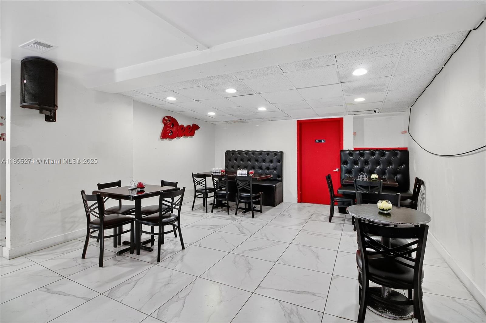 View photos, virtual tours, details... Restaurant / Cafeteria for Sale in Hialeah