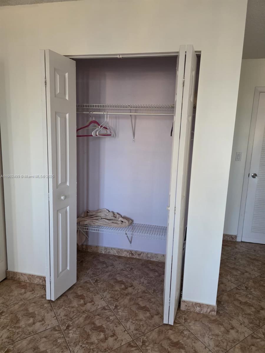 PLAZA TOWERS NORTH CONDO - Residential