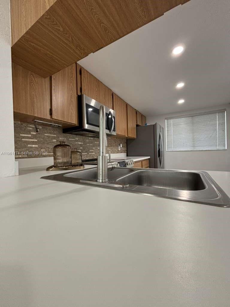 PALM BEACH TRACE CONDO - Residential Lease