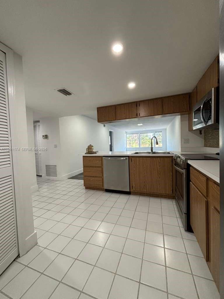 1005 Palm Beach Trace Dr 1005