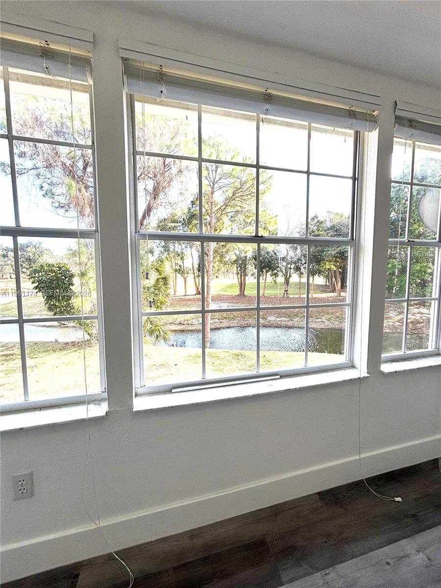 PALM BEACH TRACE CONDO - Residential Lease