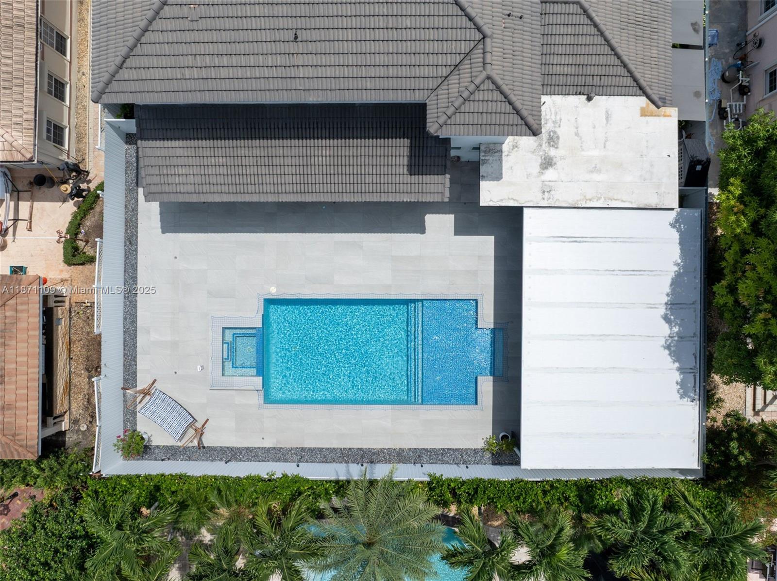 HAMMOCKS SHORES 2ND ADDN - Residential