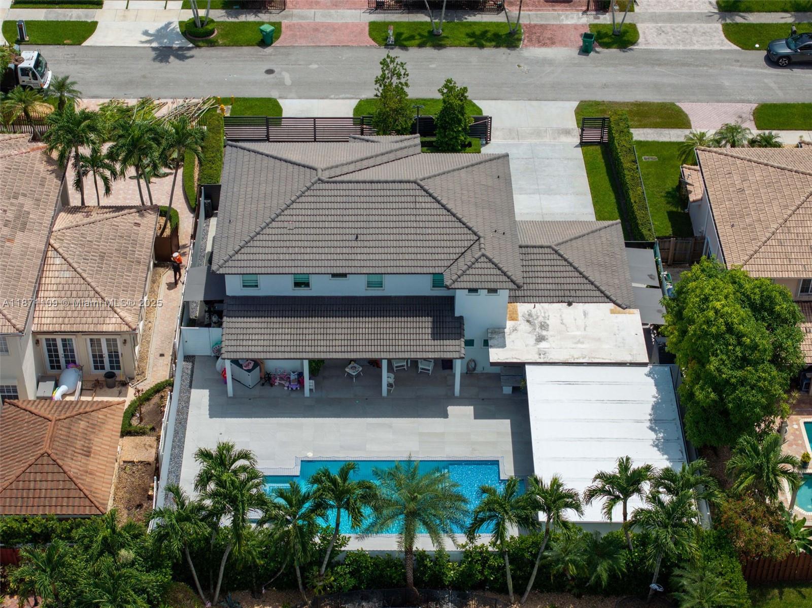 HAMMOCKS SHORES 2ND ADDN - Residential