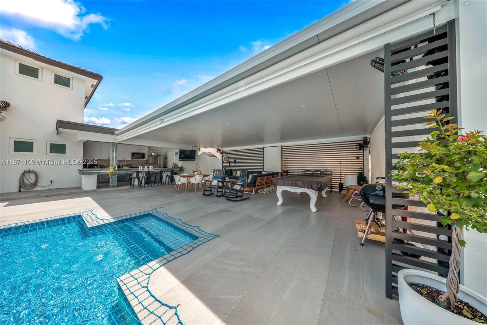 HAMMOCKS SHORES 2ND ADDN - Residential