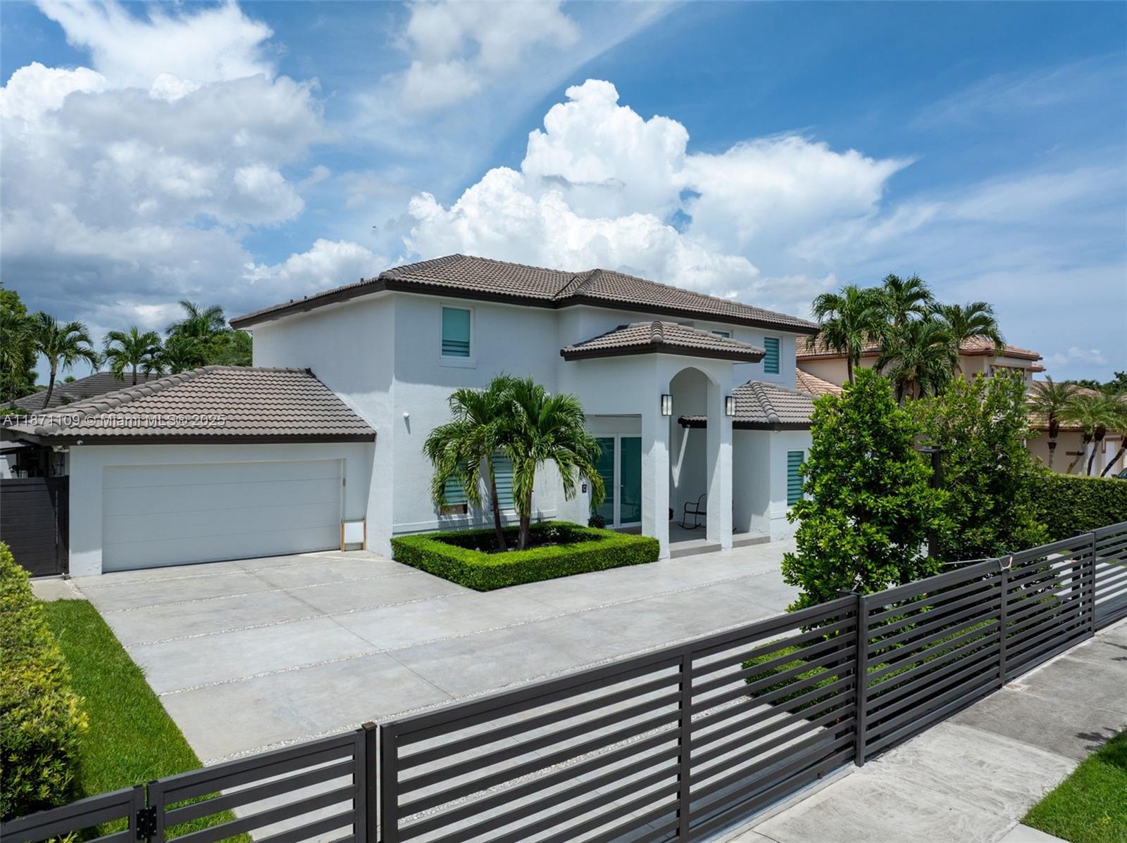 HAMMOCKS SHORES 2ND ADDN - Residential