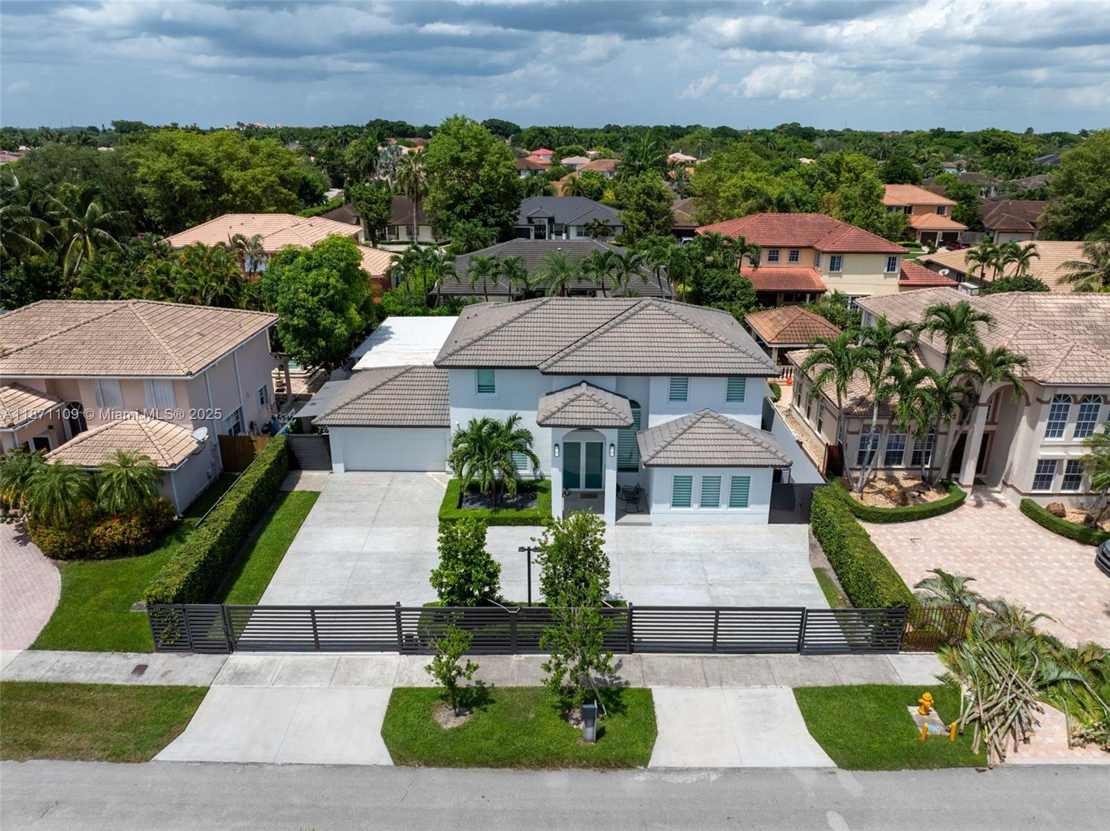 HAMMOCKS SHORES 2ND ADDN - Residential