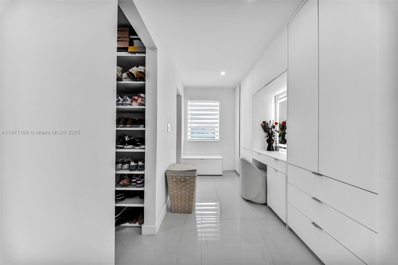 HAMMOCKS SHORES 2ND ADDN - Residential