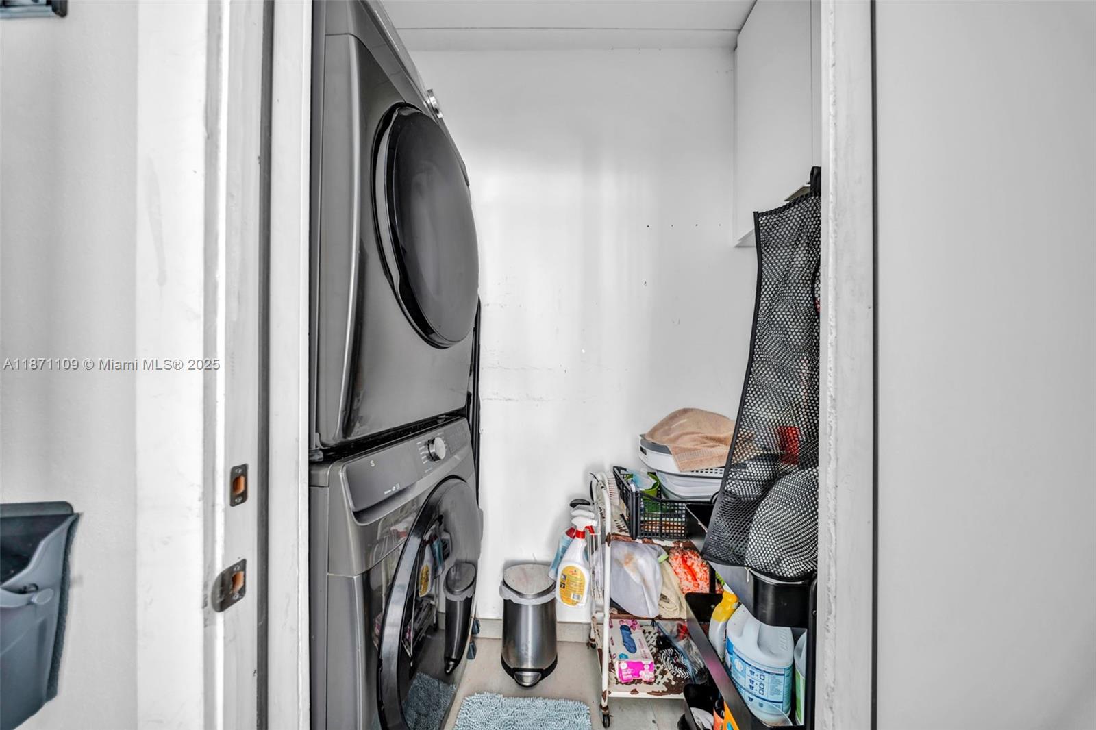 HAMMOCKS SHORES 2ND ADDN - Residential