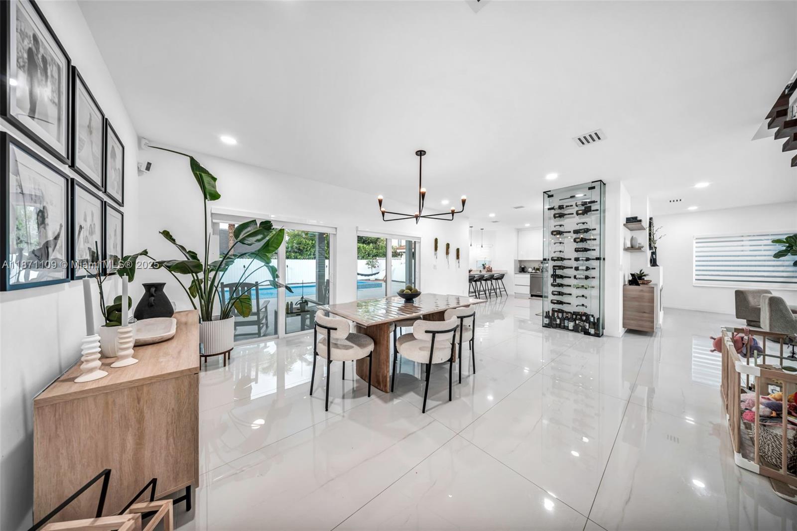 HAMMOCKS SHORES 2ND ADDN - Residential