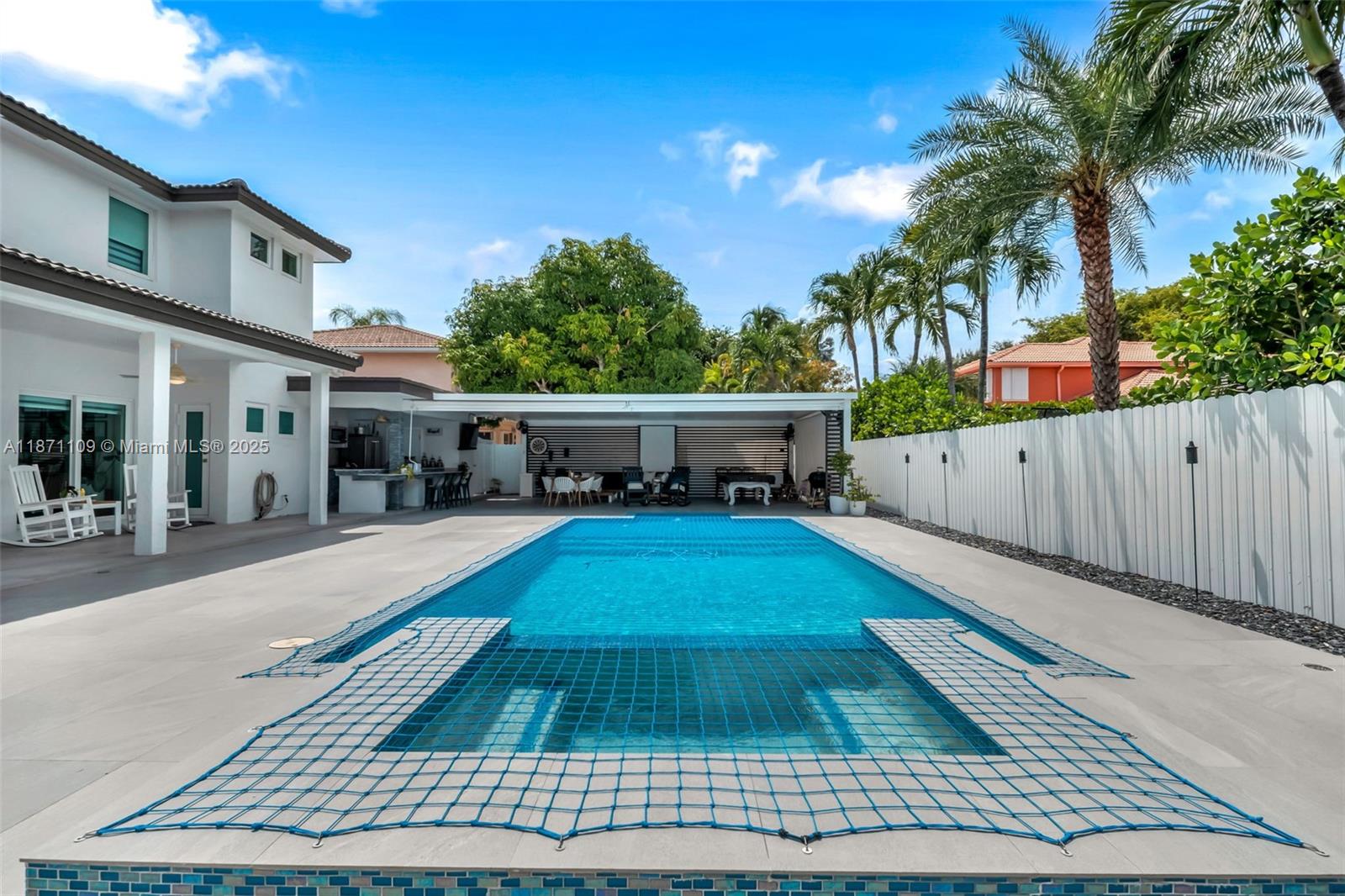 HAMMOCKS SHORES 2ND ADDN - Residential