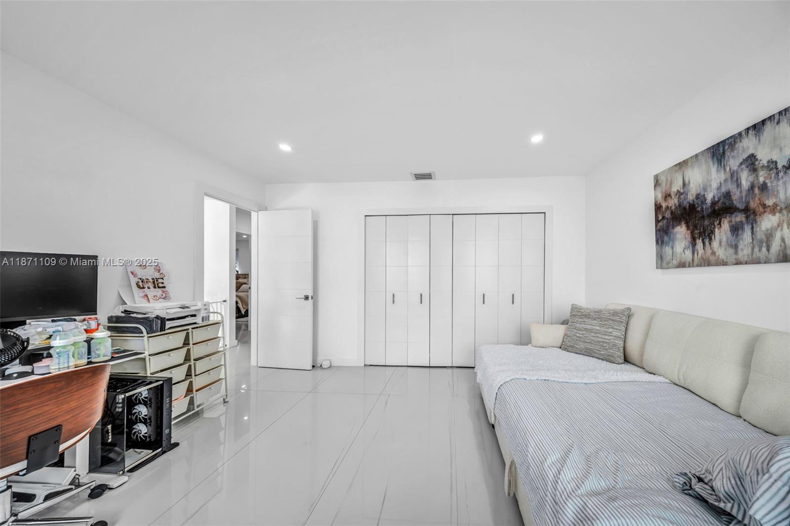 HAMMOCKS SHORES 2ND ADDN - Residential