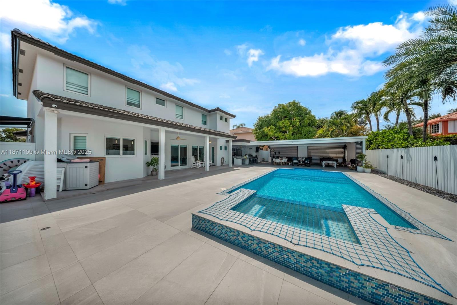 HAMMOCKS SHORES 2ND ADDN - Residential