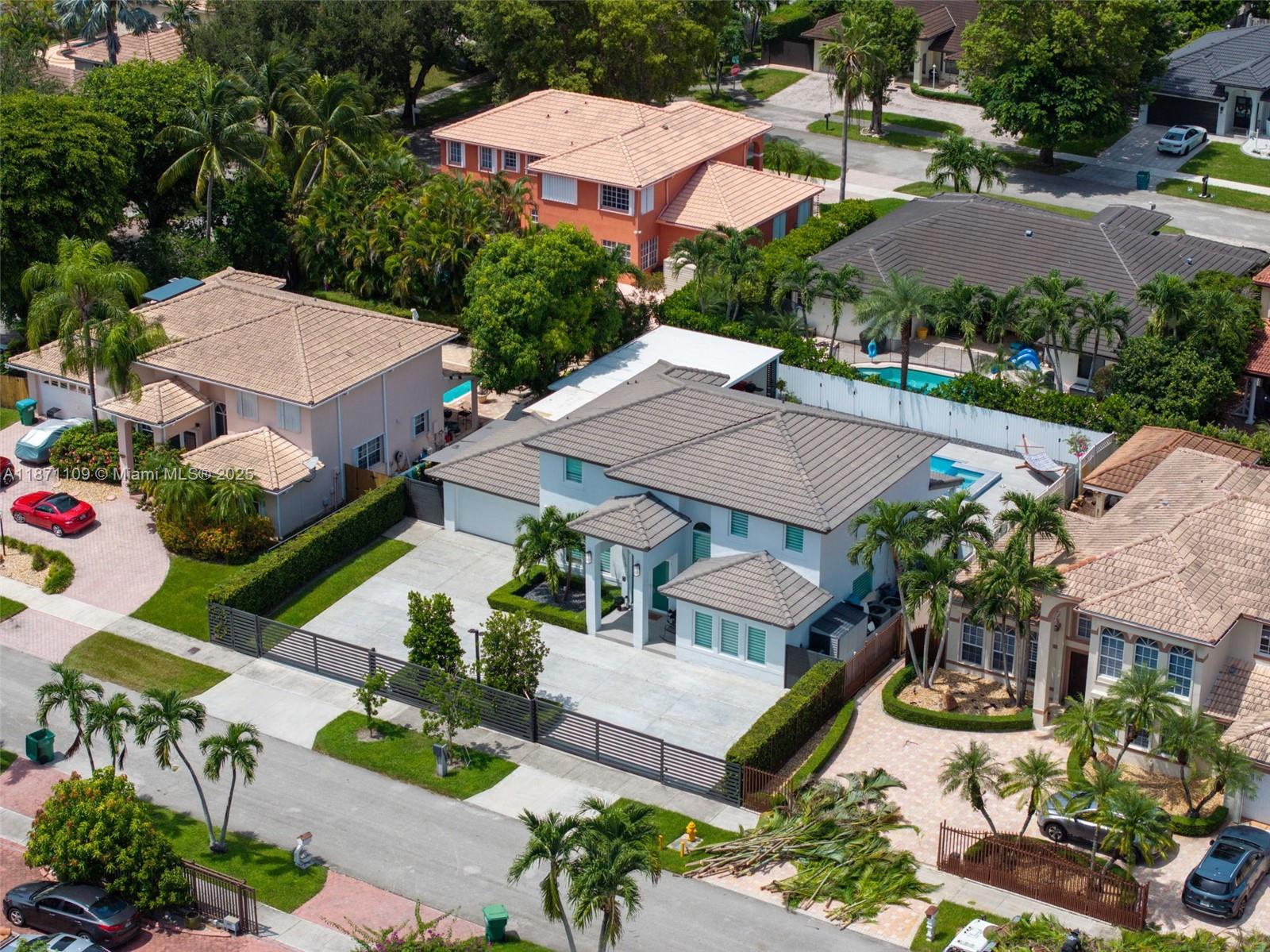 HAMMOCKS SHORES 2ND ADDN - Residential