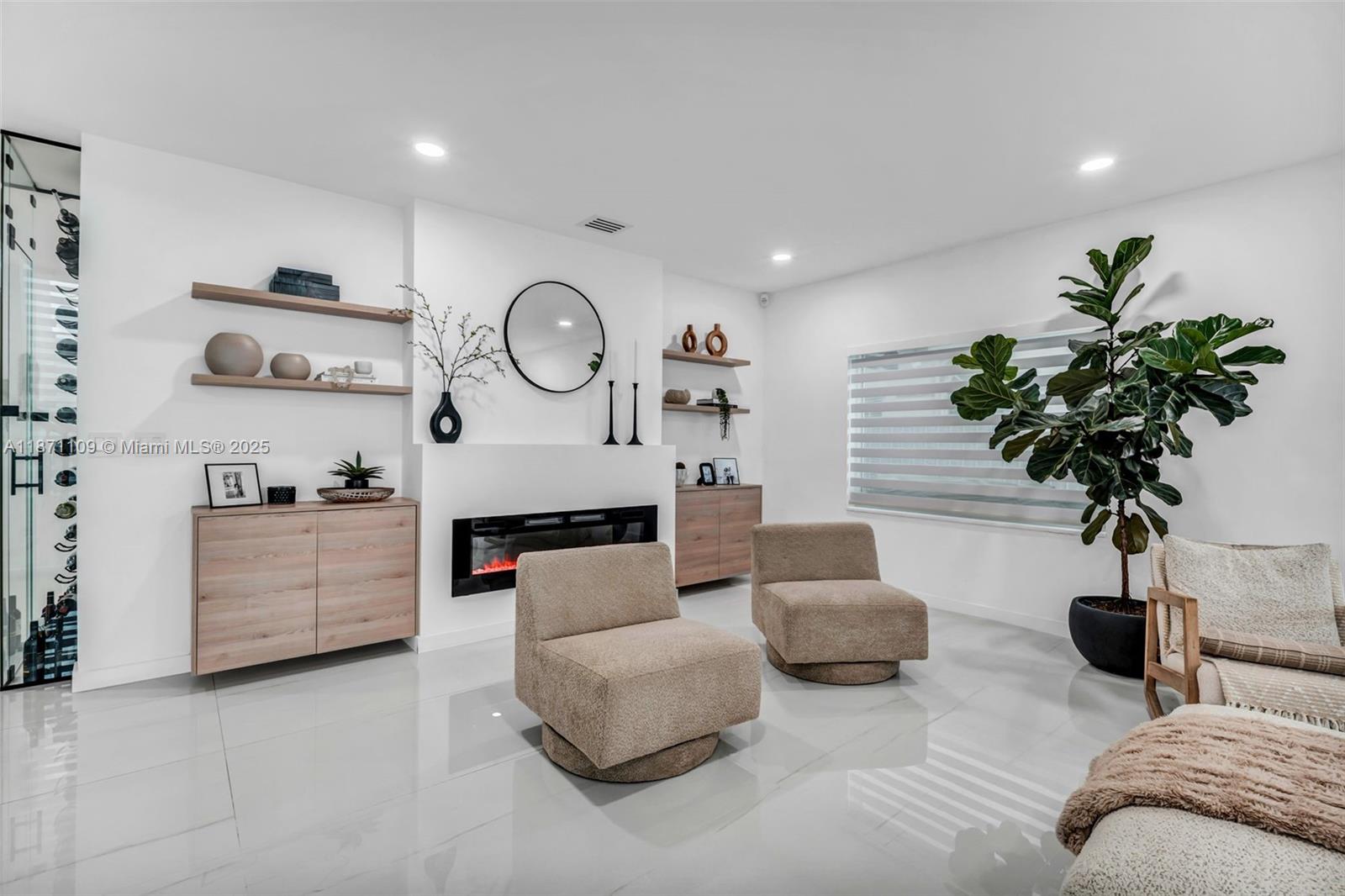 HAMMOCKS SHORES 2ND ADDN - Residential