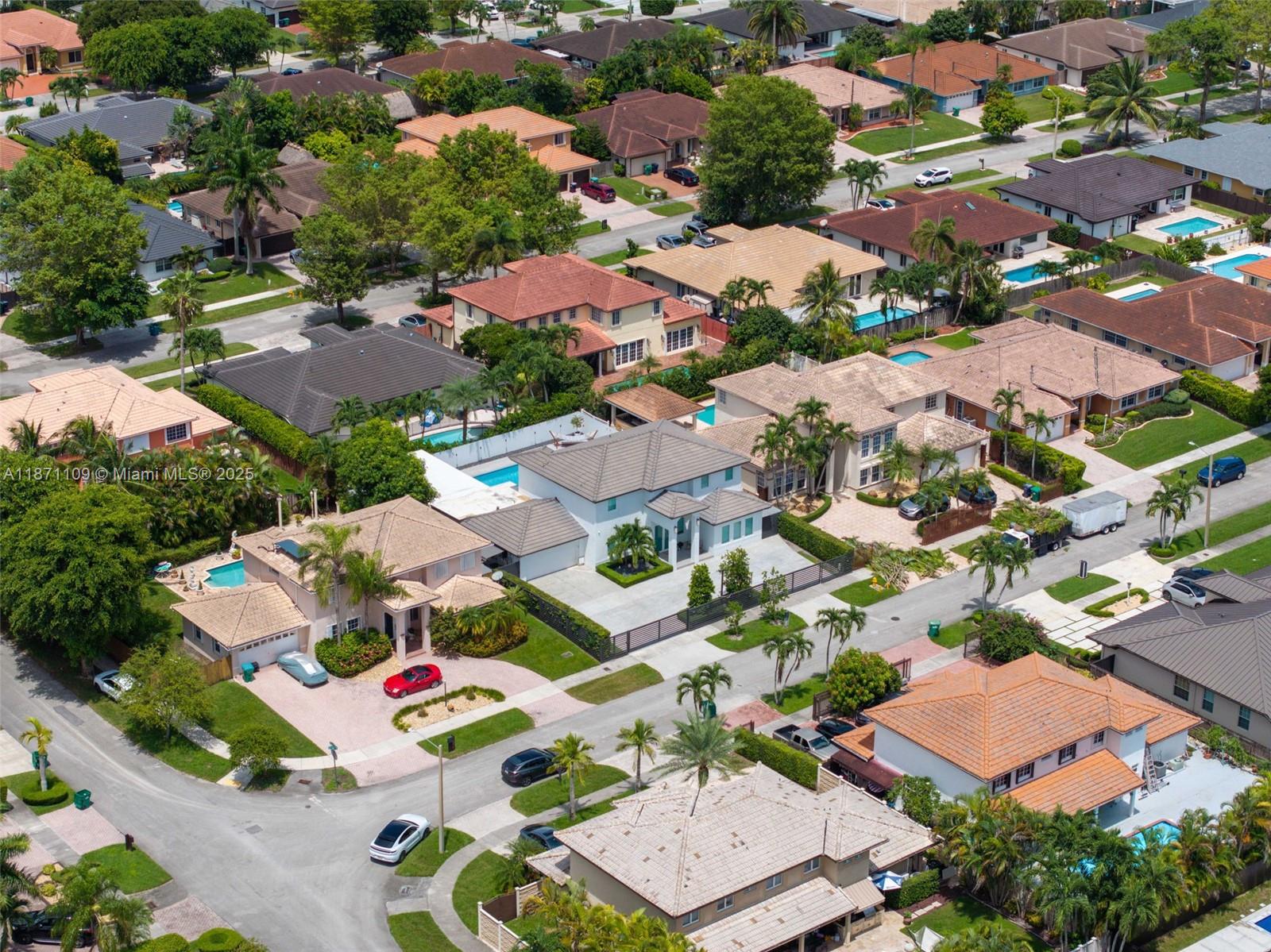 HAMMOCKS SHORES 2ND ADDN - Residential