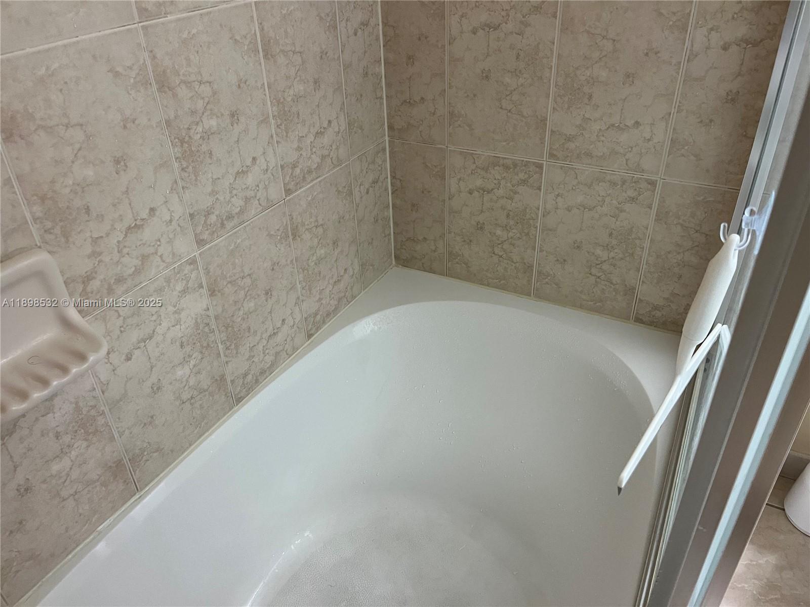 ROYAL POINT AT PALM AIRE - Residential Lease