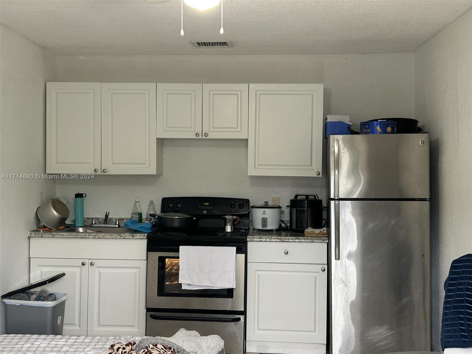 HOLLEMAN MANOR ADDN - Residential Income