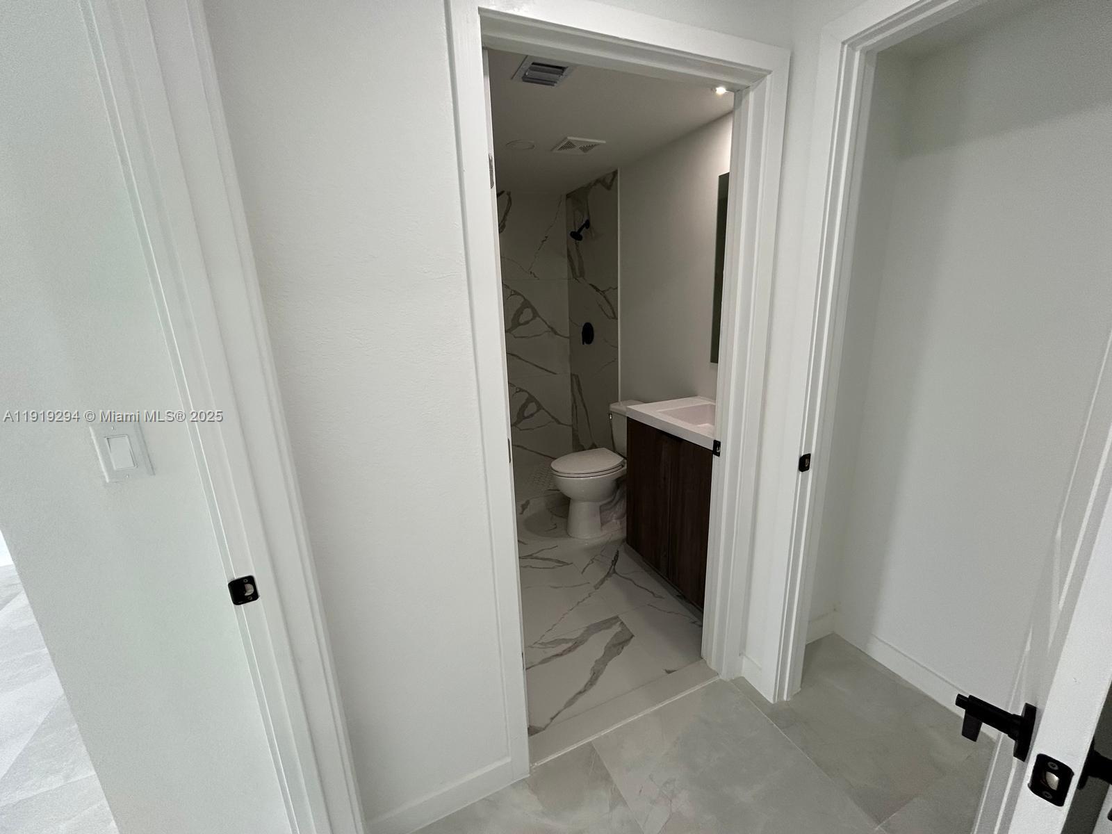 GRANDVILLE PLACE - Residential Lease