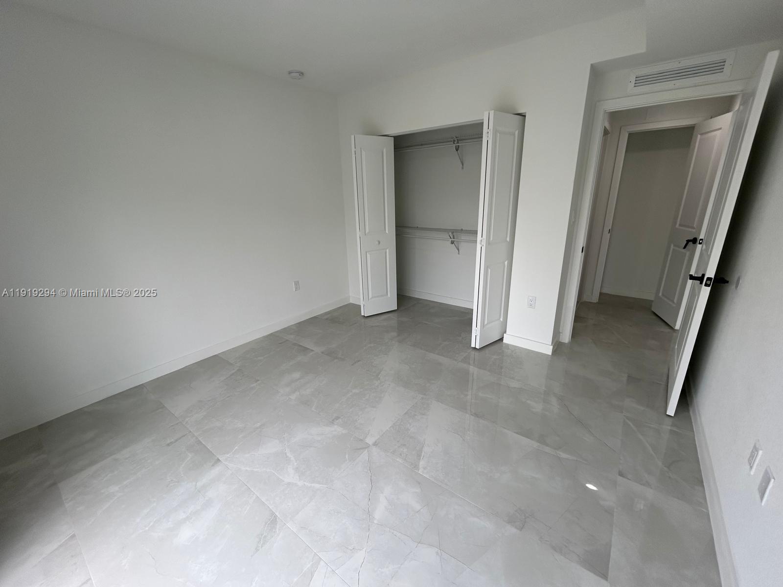 GRANDVILLE PLACE - Residential Lease