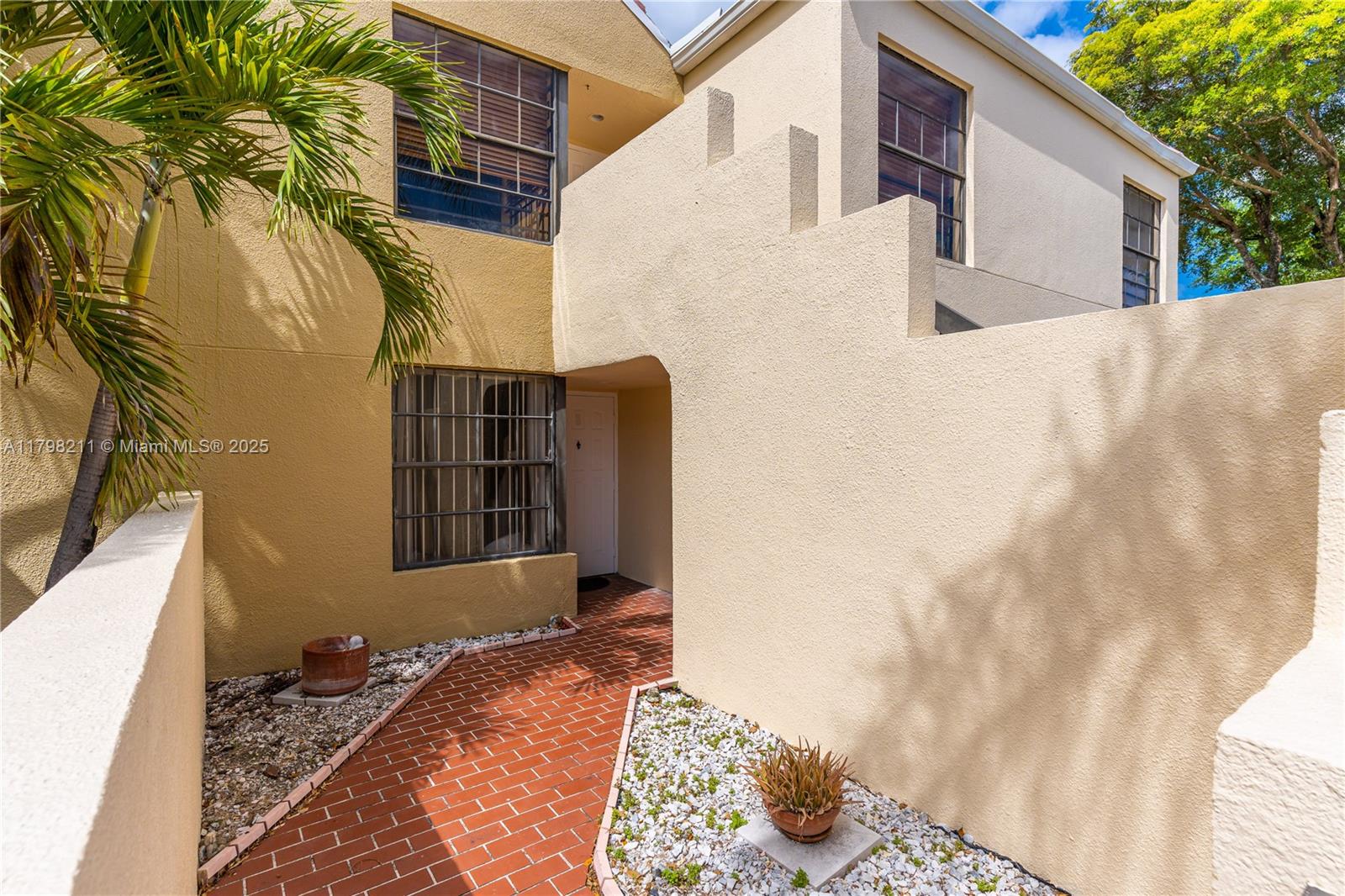12915 SW 88th Ter C-104