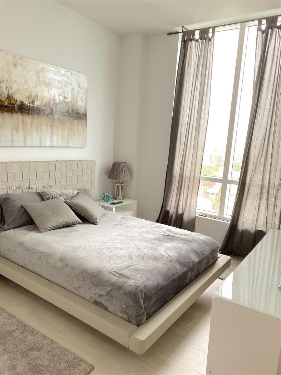 THE CRIMSON CONDO - Residential
