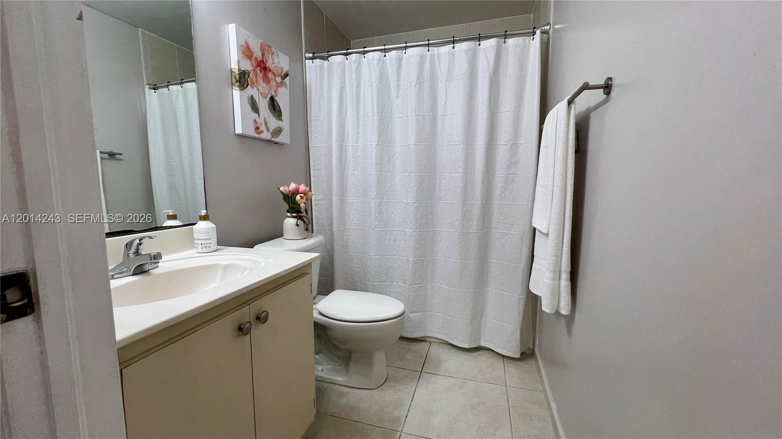 PALM GARDENS AT DORAL CON - Residential