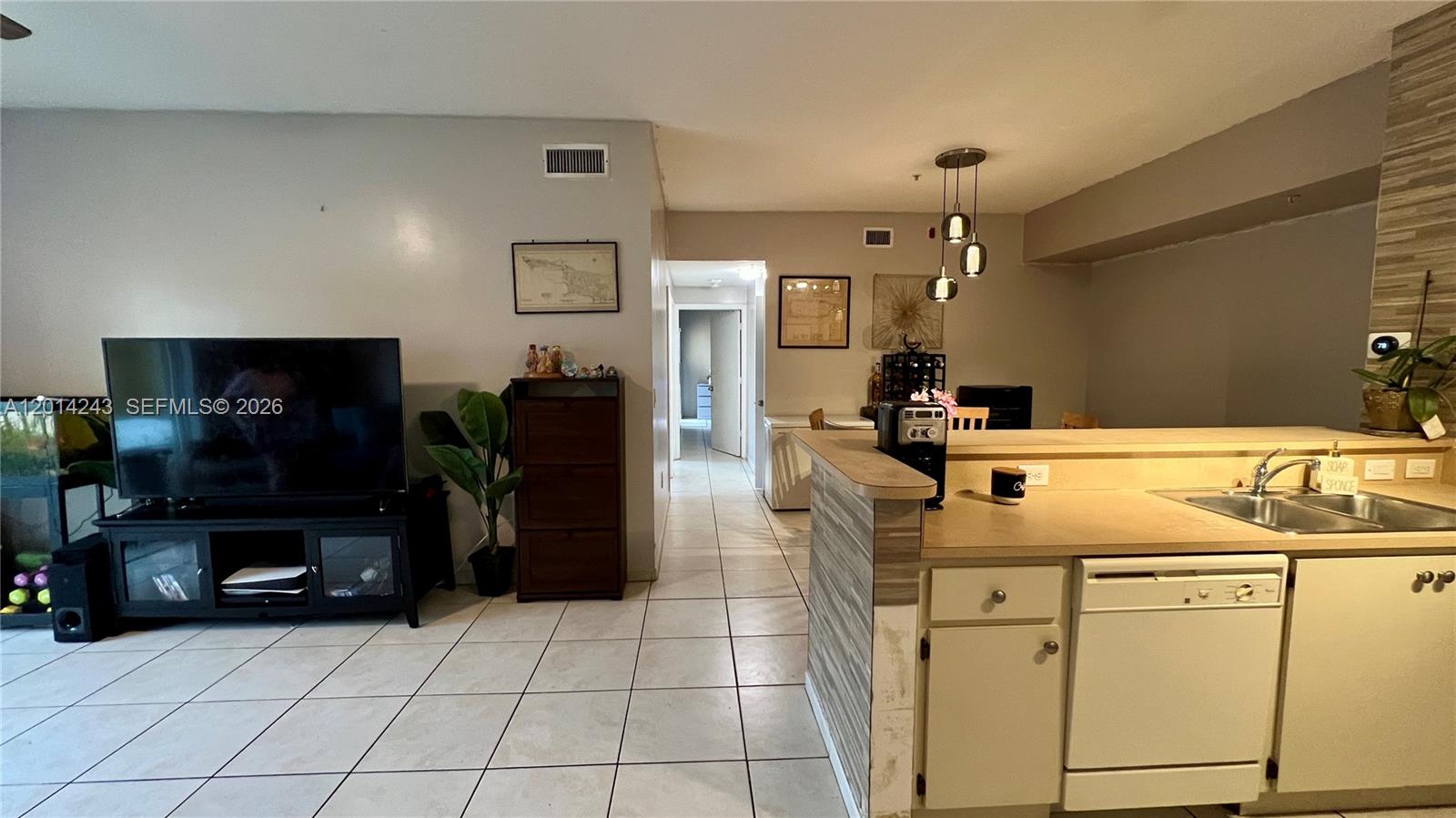 PALM GARDENS AT DORAL CON - Residential