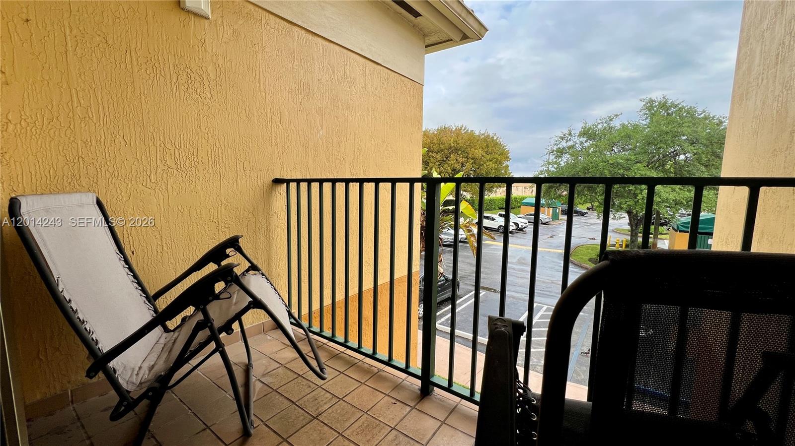 PALM GARDENS AT DORAL CON - Residential