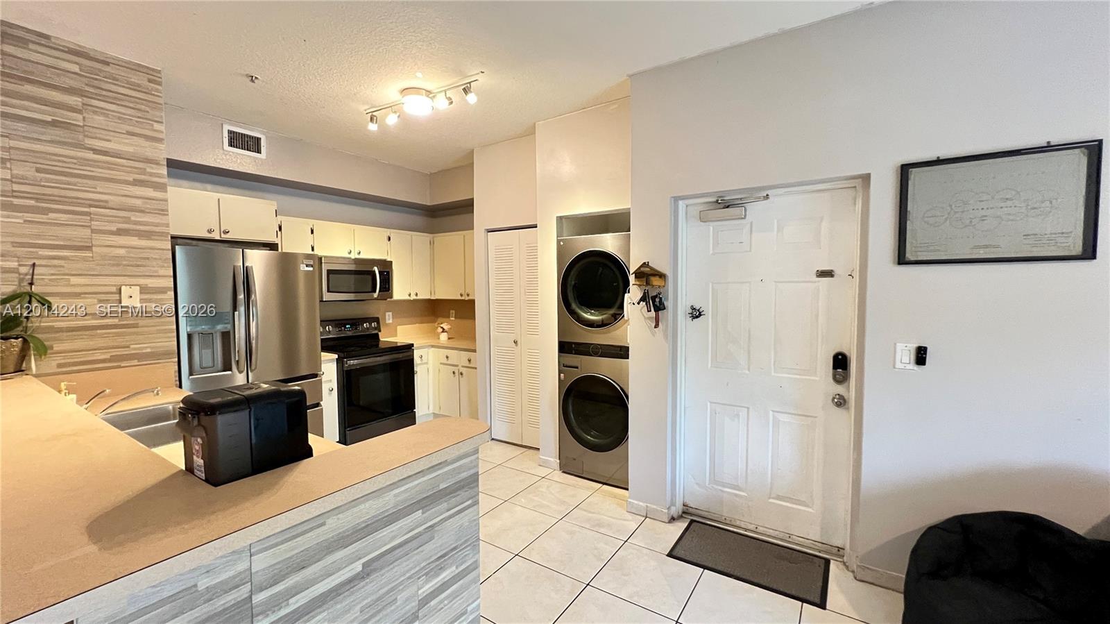 PALM GARDENS AT DORAL CON - Residential