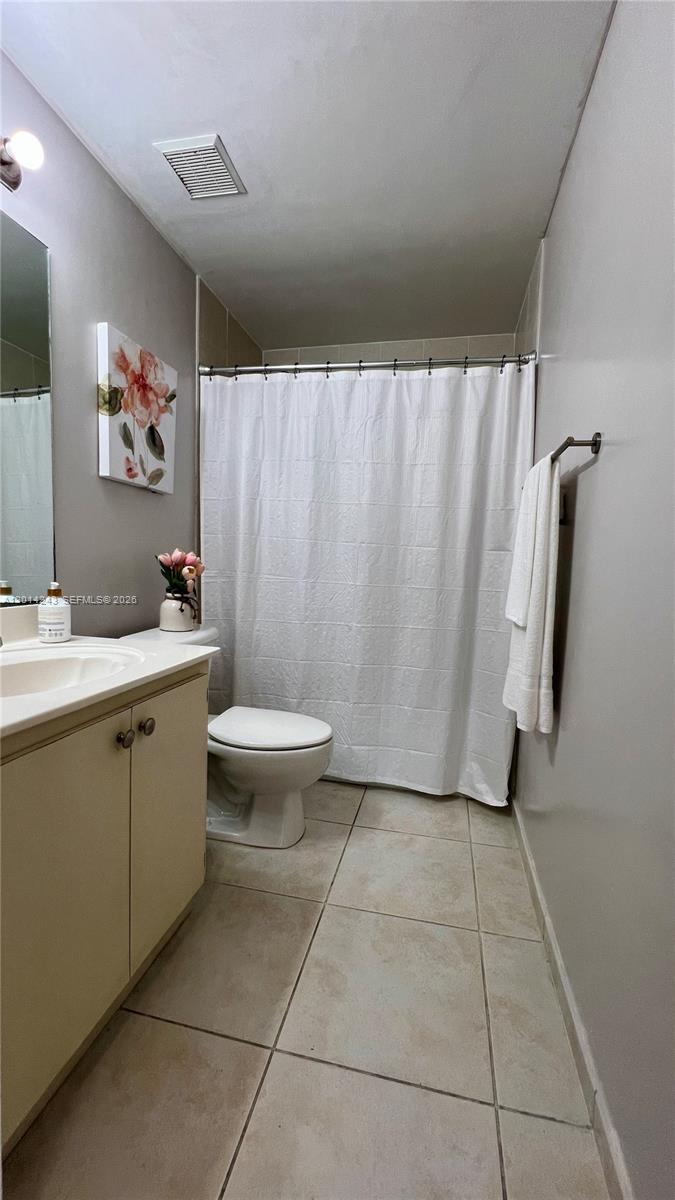PALM GARDENS AT DORAL CON - Residential