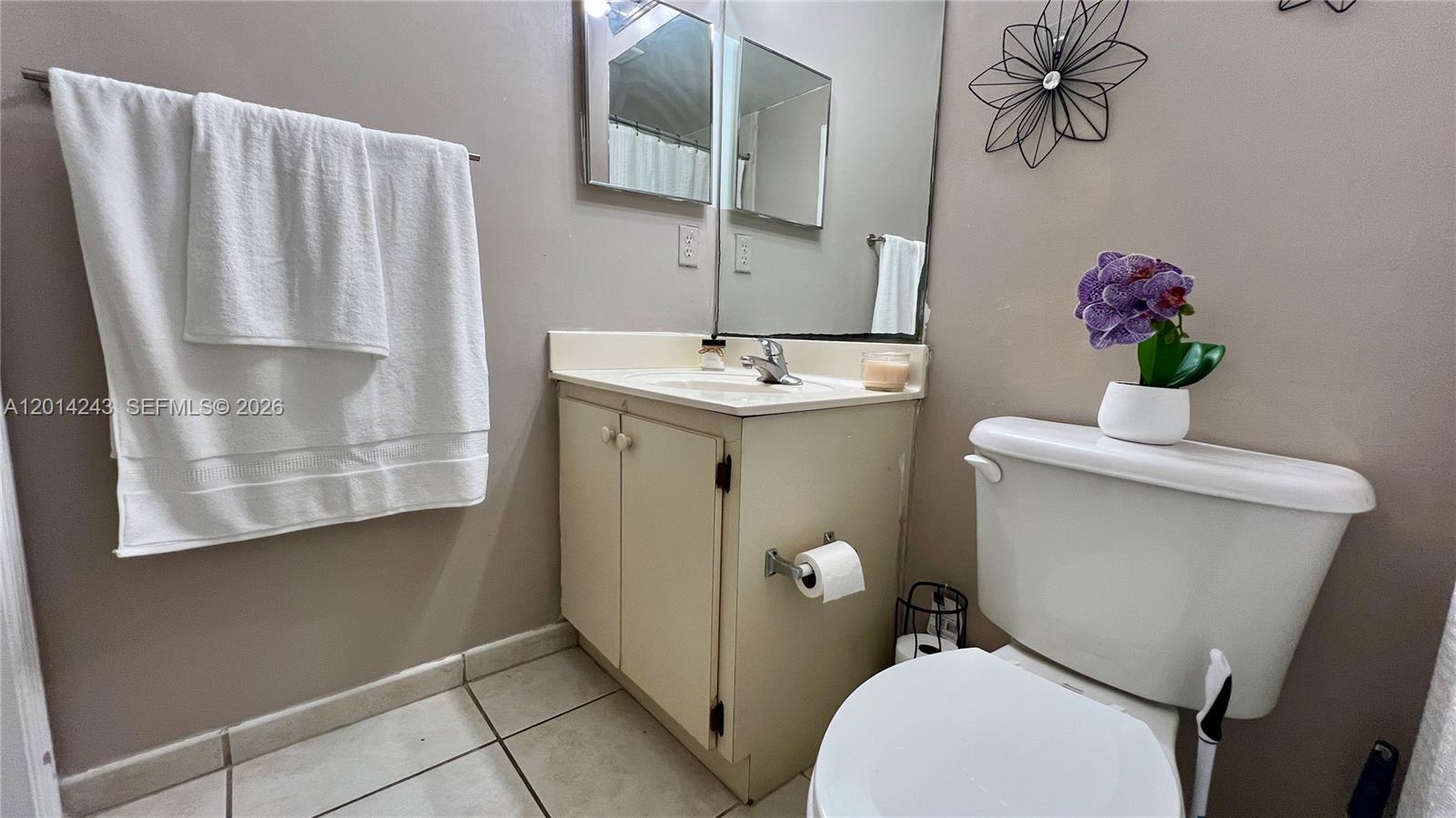 PALM GARDENS AT DORAL CON - Residential