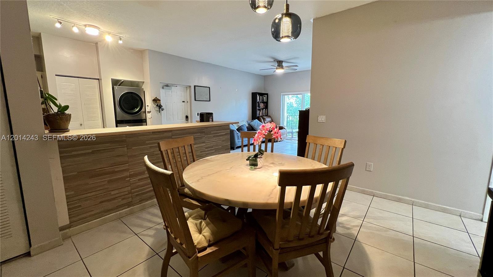 PALM GARDENS AT DORAL CON - Residential