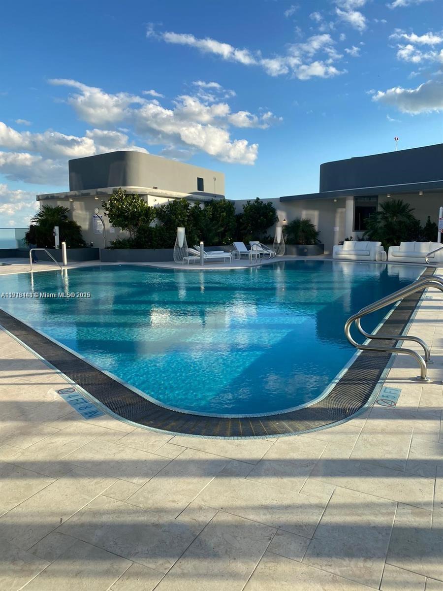 BRICKELL FLATIRON CONDO - Residential Lease