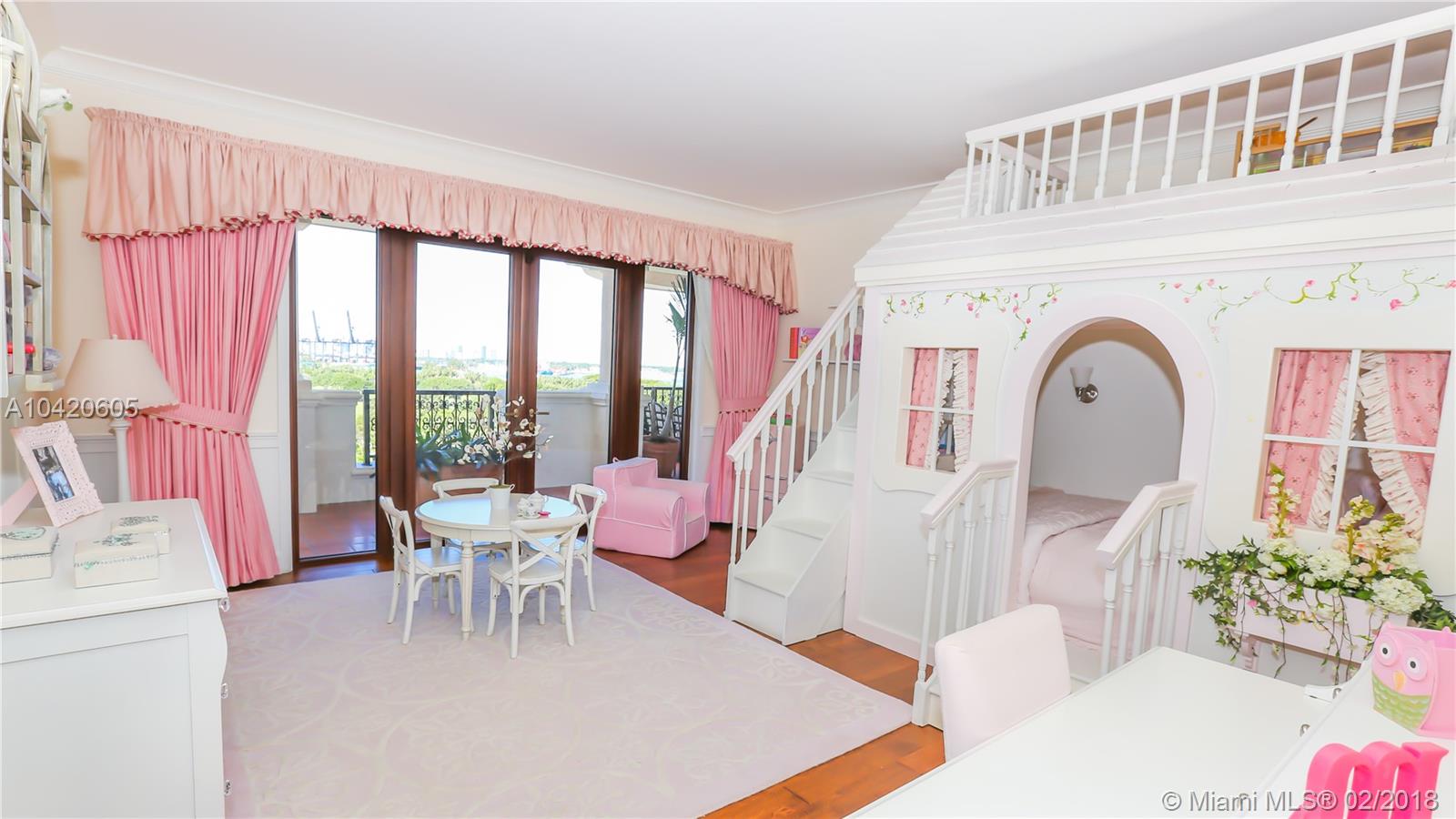 OCEANSIDE FISHER ISL COND - Residential