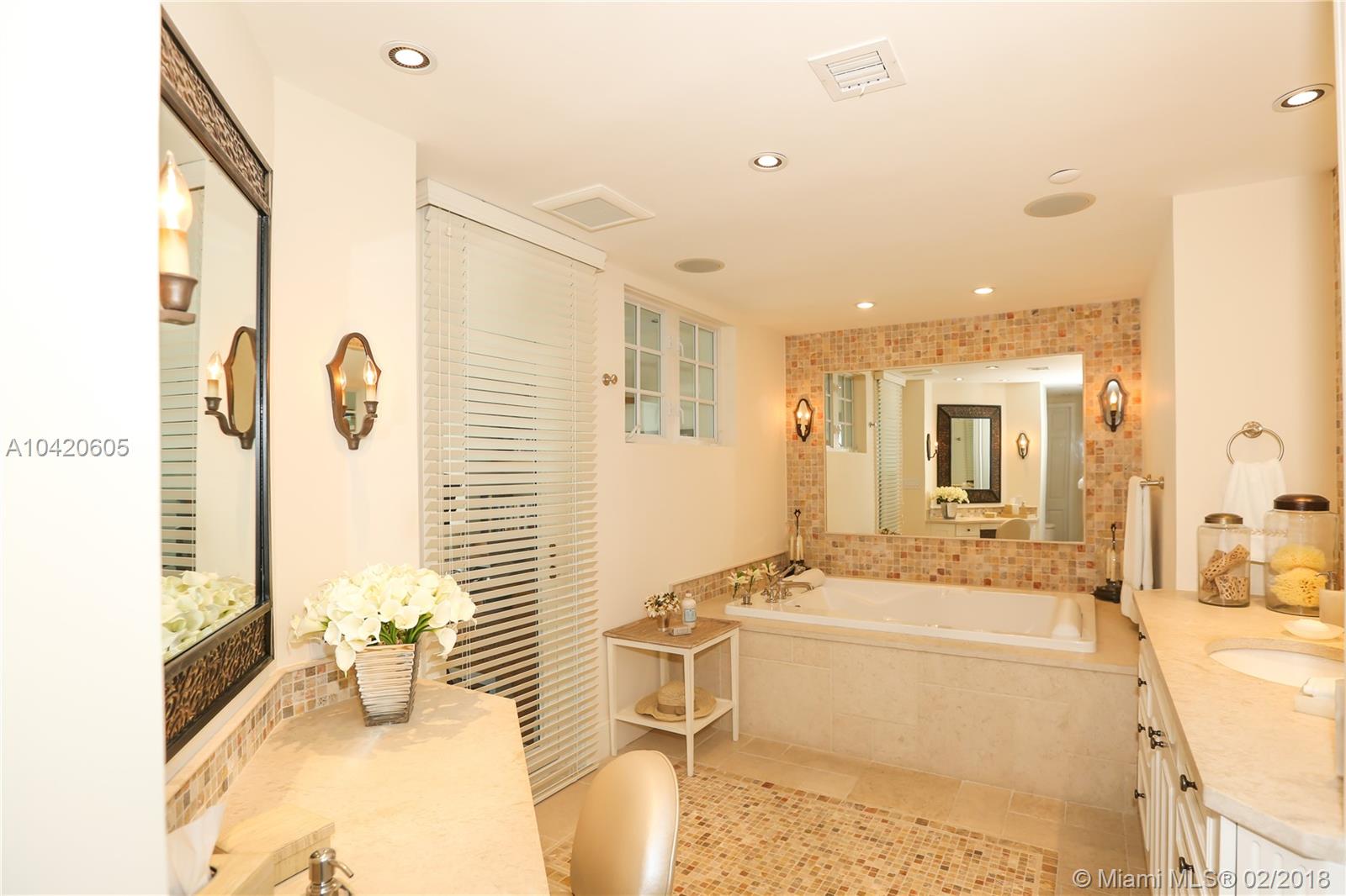 OCEANSIDE FISHER ISL COND - Residential